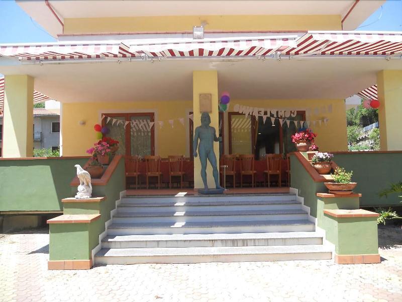 Real Asturias Hotel Acquappesa Εξωτερικό φωτογραφία