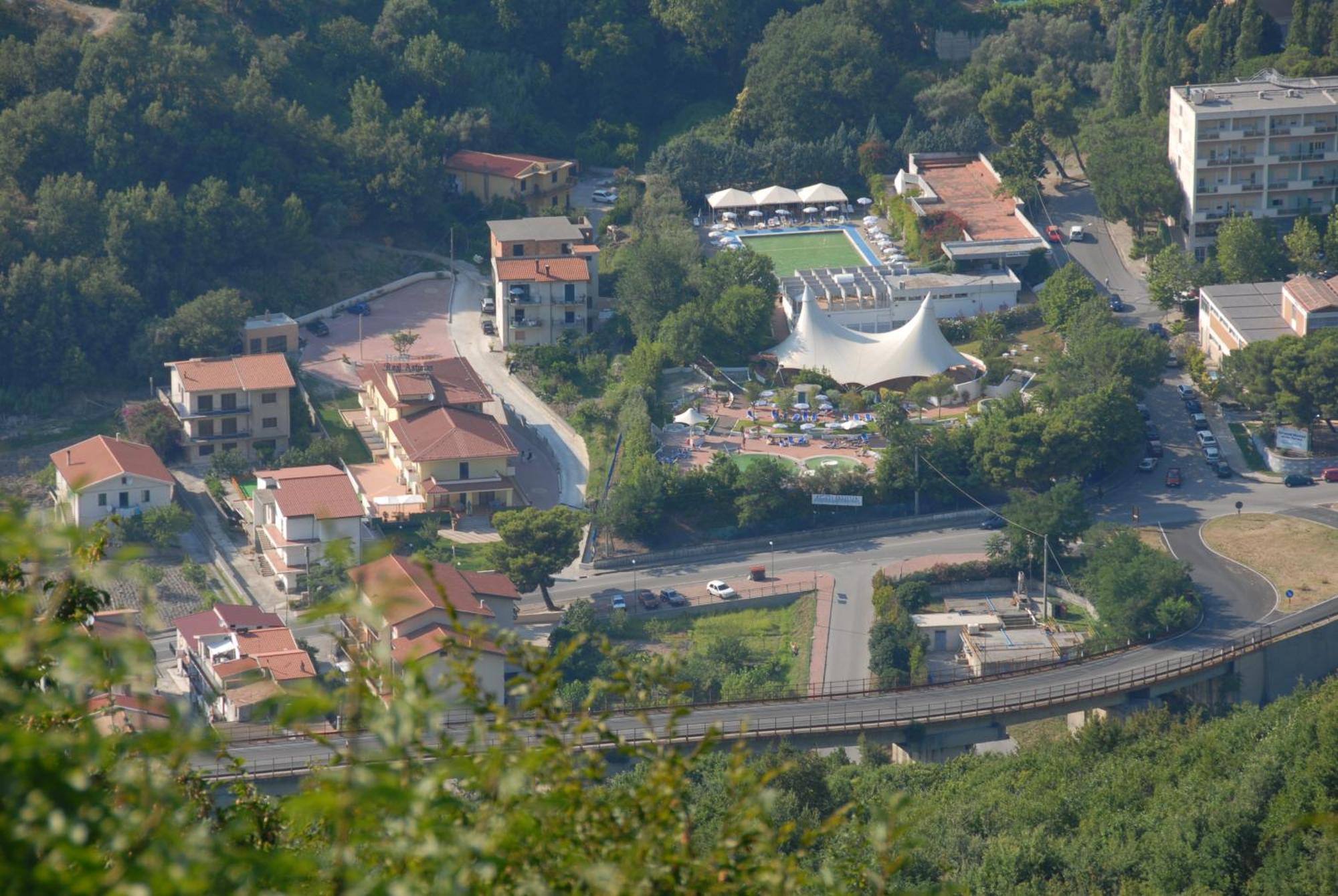 Real Asturias Hotel Acquappesa Εξωτερικό φωτογραφία